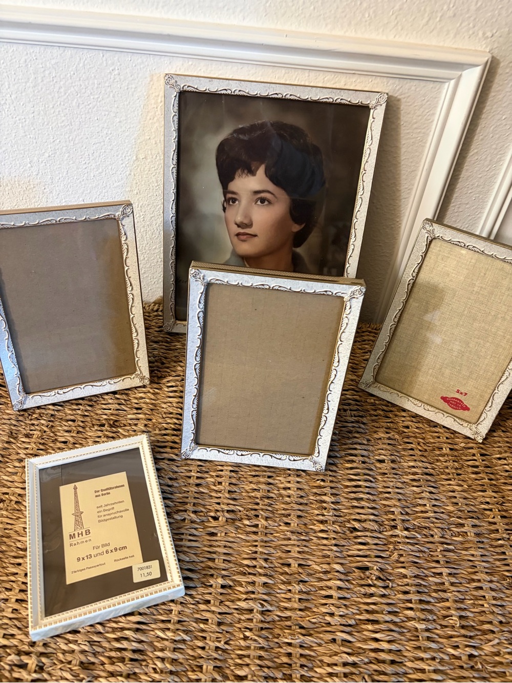 Vintage White and Gold 1980’s Metal Picture Frames Glass Fronts Lot of 5